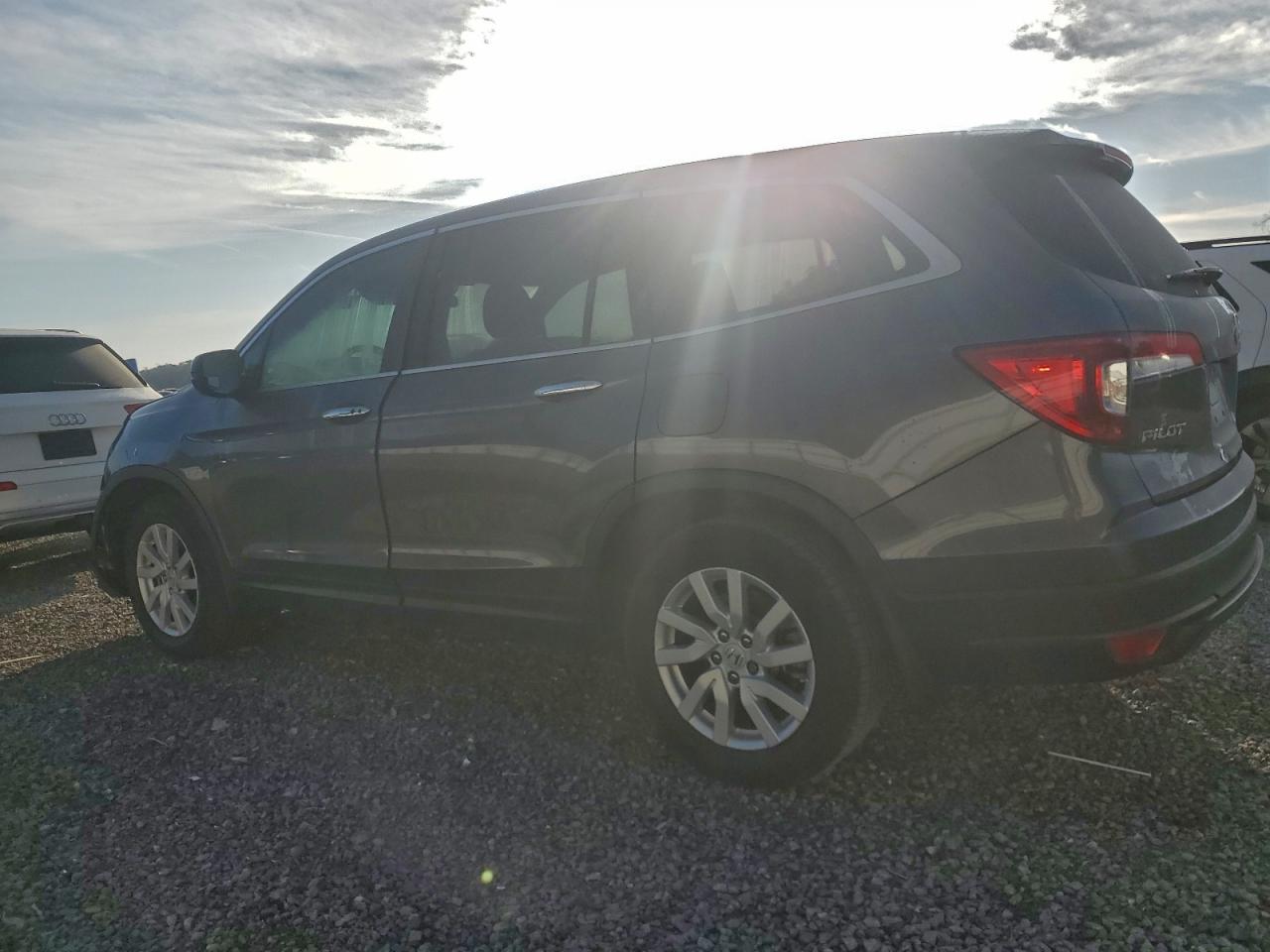 Honda Pilot Lx Image 9