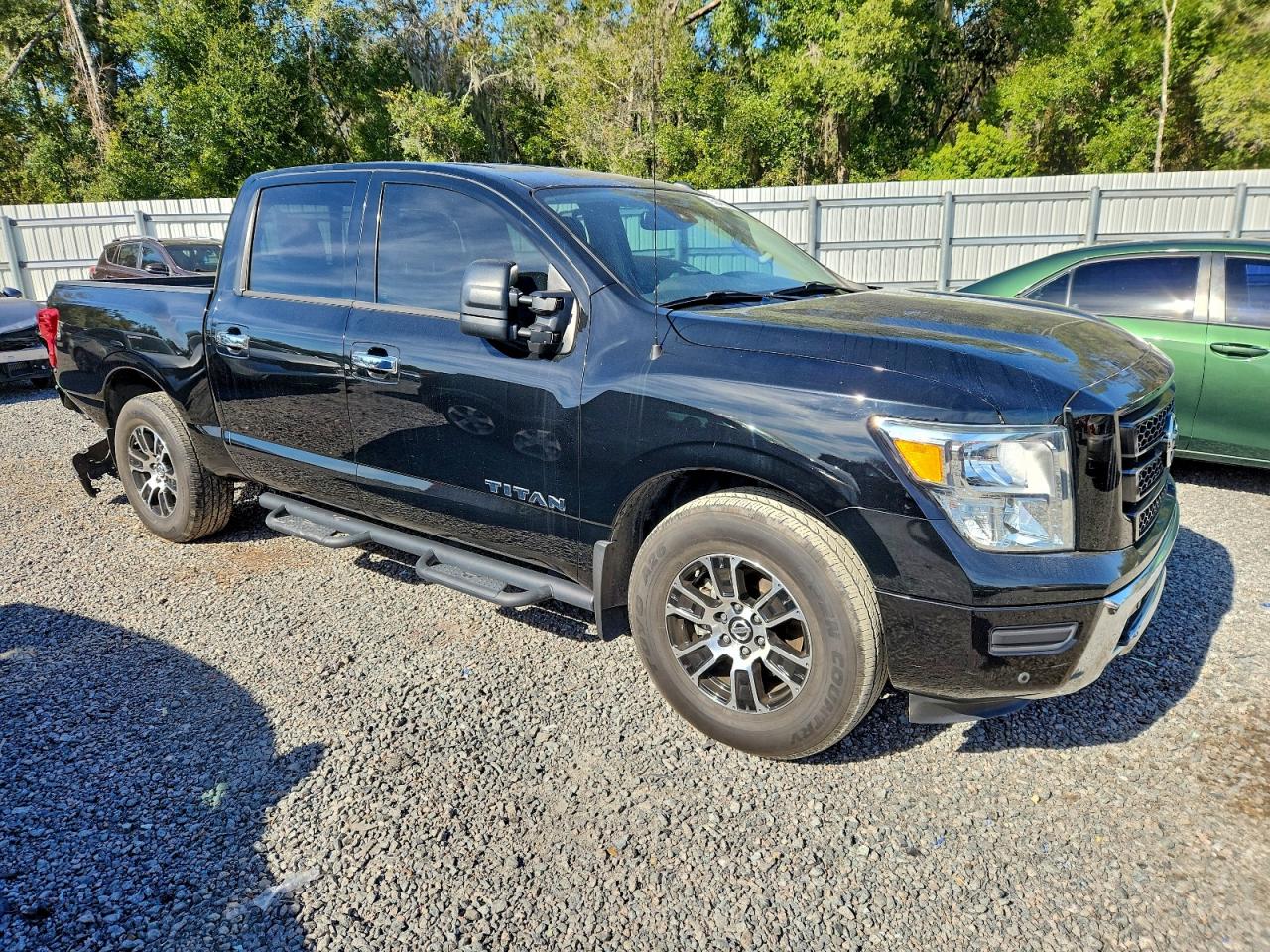 Nissan Titan Sv Image 3