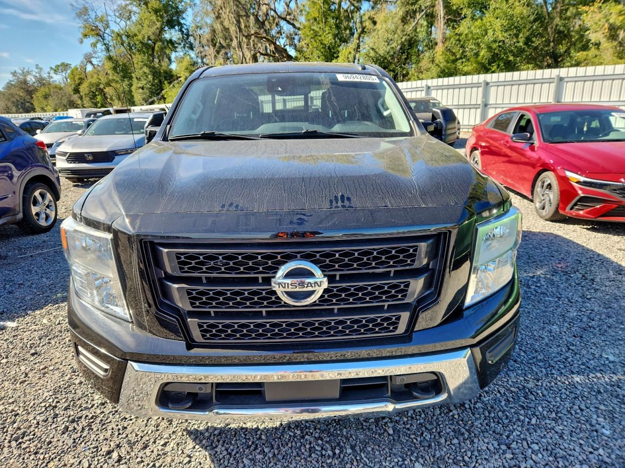 Nissan Titan Sv Image 5