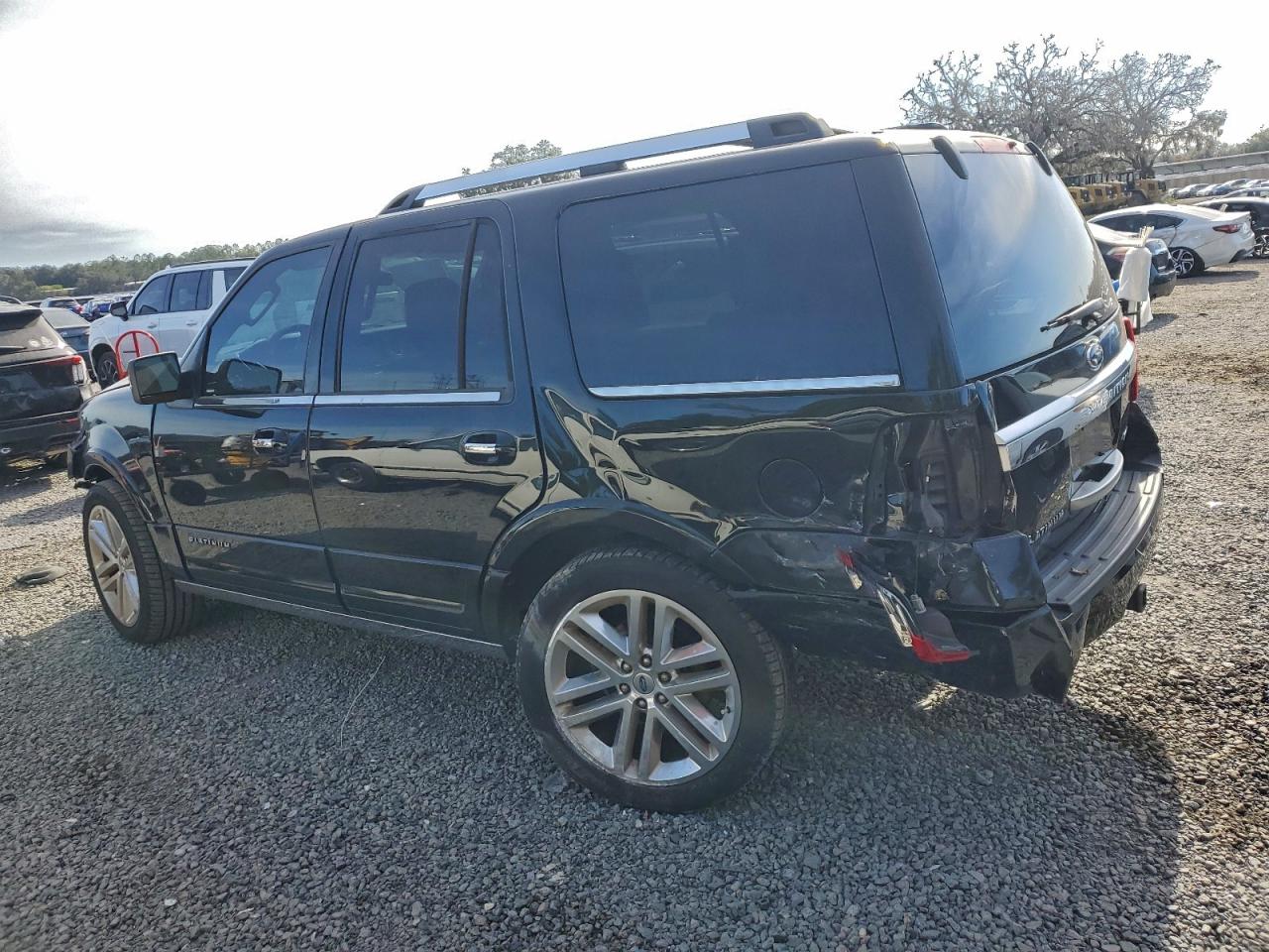 Ford Expedition Platinum Image 5