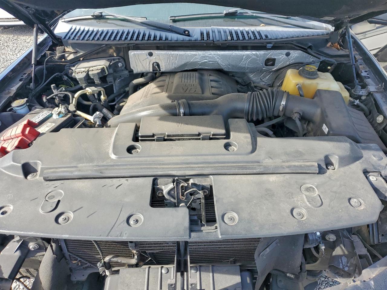 Ford Expedition Platinum Image 2