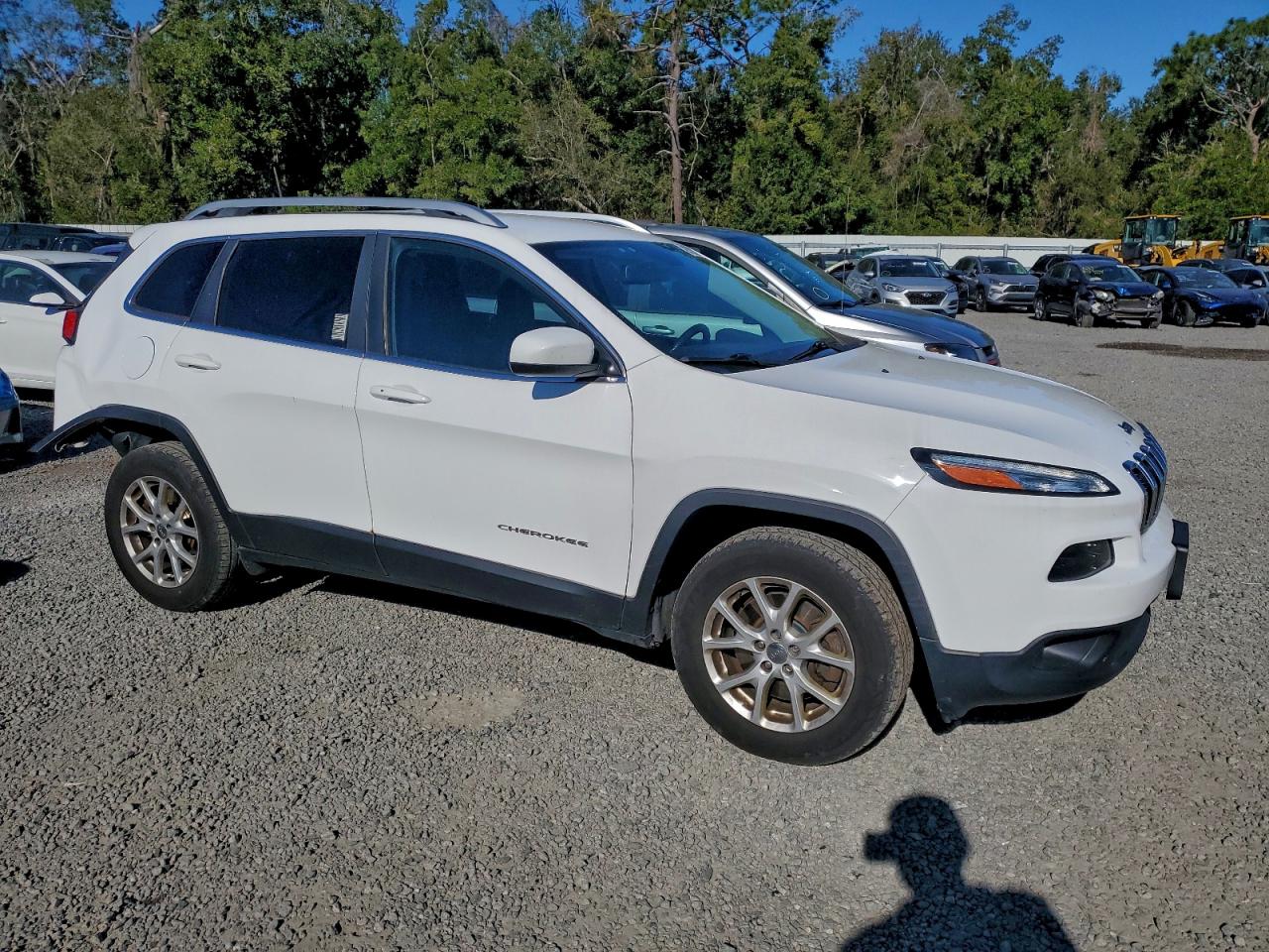 Jeep Grand Cherokee Latitude Plus Image 2