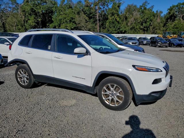 Jeep Grand Cherokee Latitude Plus Image 2