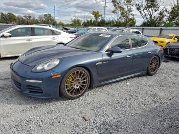  Salvage Porsche Panamera