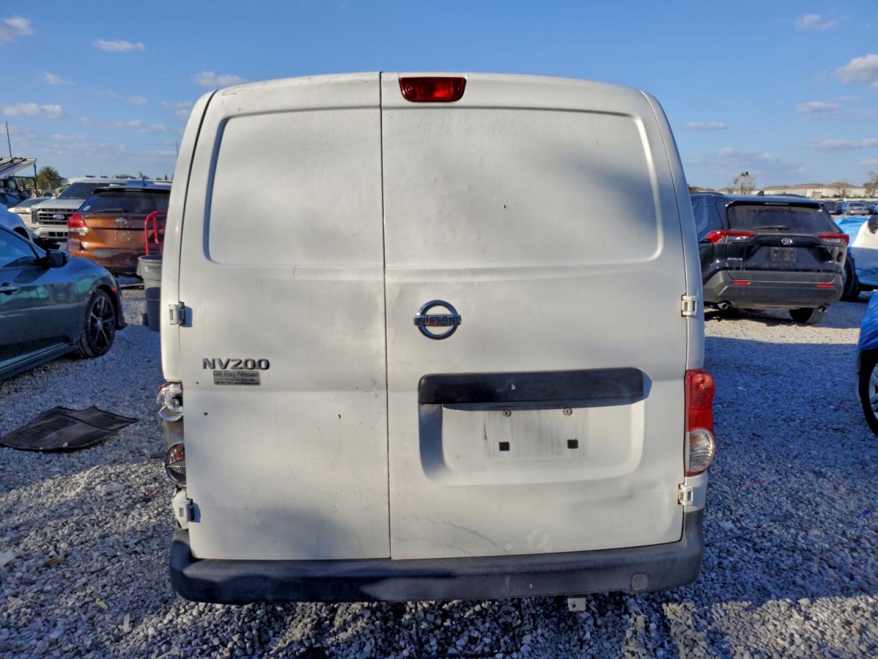Nissan Nv 2.5s Image 6