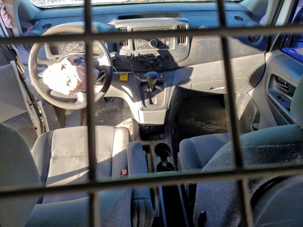 Nissan Nv 2.5s Image 7