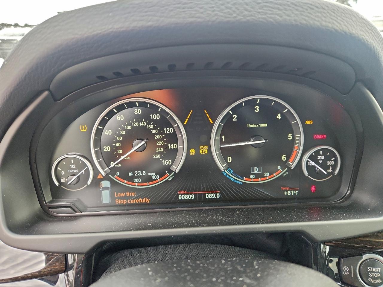 BMW X Series Xdrive35d Image 12