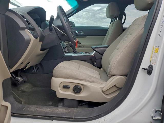 Ford Explorer Image 12