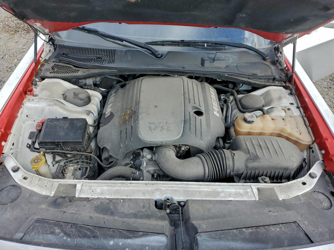 Dodge Challenger R/t Image 11