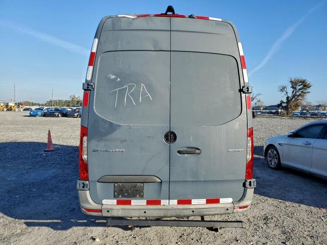 Mercedes-Benz Sprinter 2500/3500 Image 3