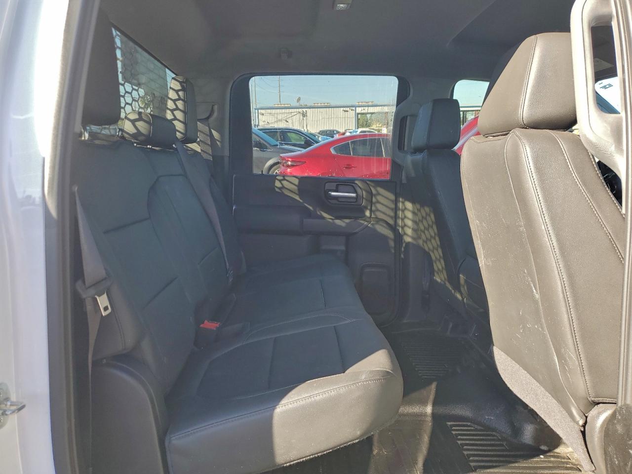 GMC Sierra K3500 Image 8