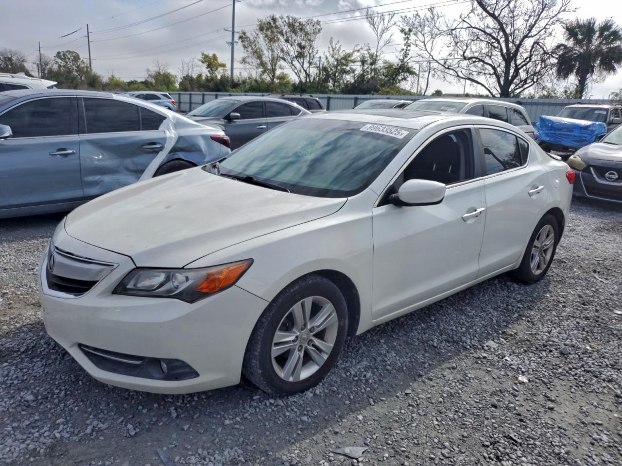 Acura ILX Hybrid Image 1