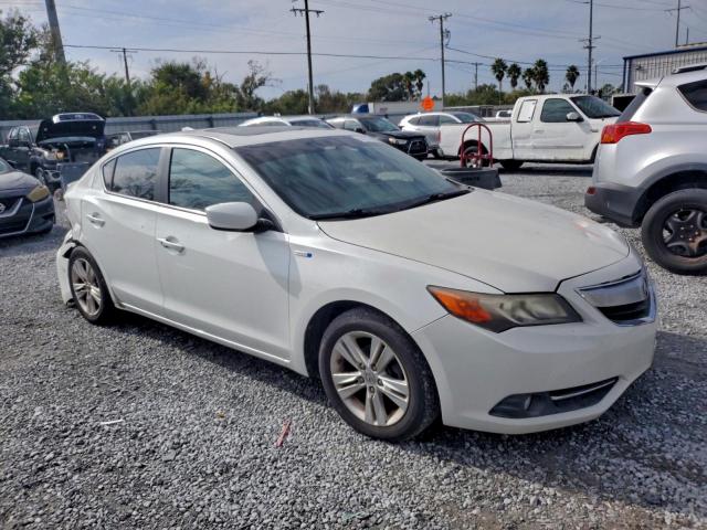 Acura ILX Hybrid Image 5