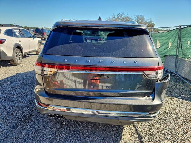 Lincoln Aviator Reserve Image 4