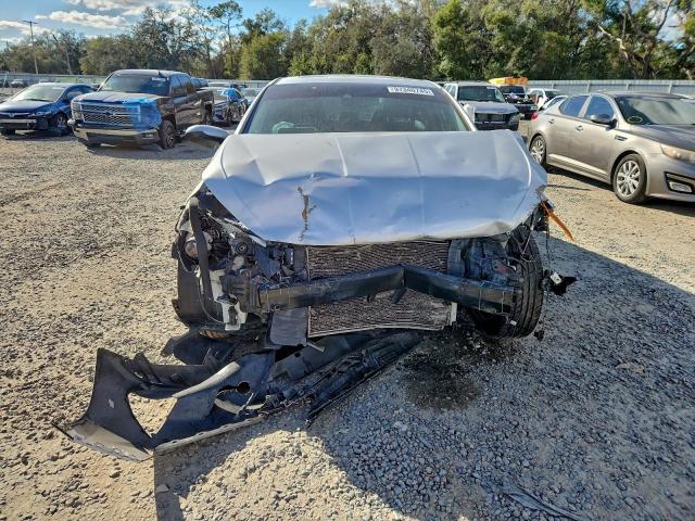 Hyundai ELANTRA Sel Image 8