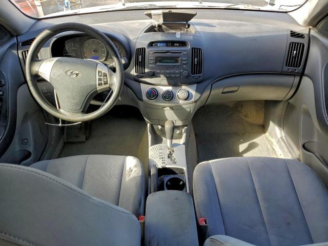 Hyundai ELANTRA Gls Image 3