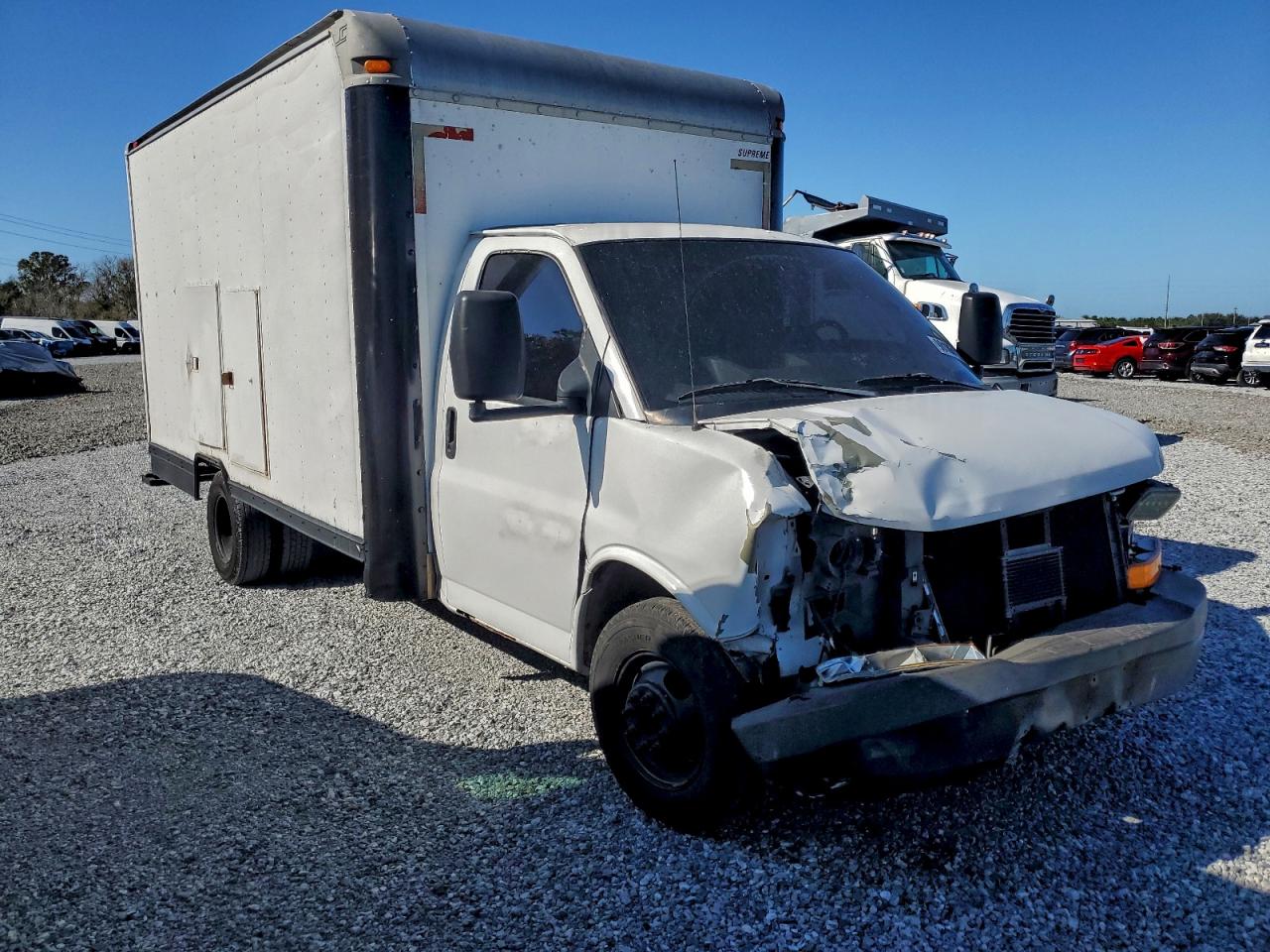 Chev Express Commercial C Image 5