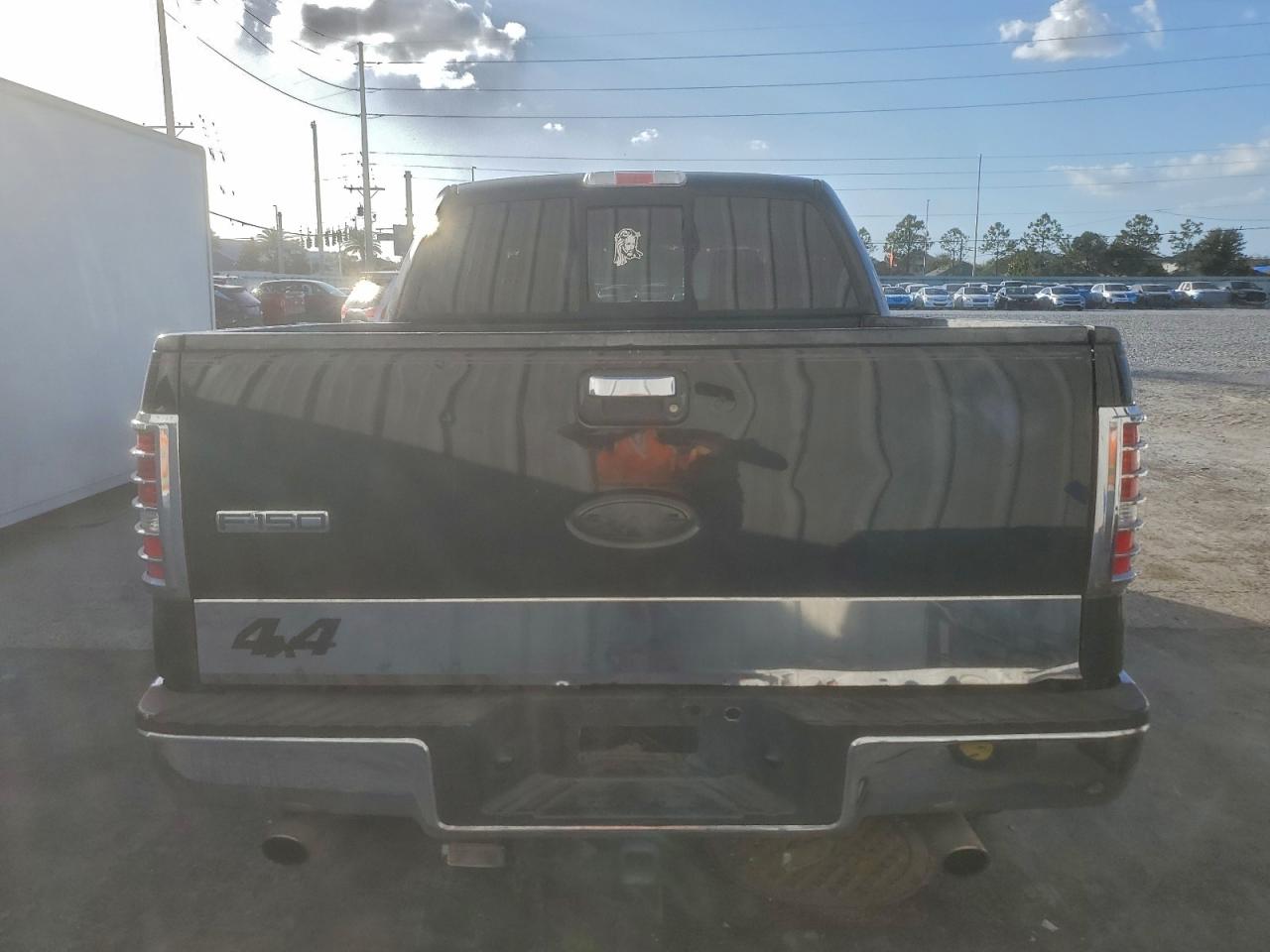 Ford F-150 Supercrew Image 9