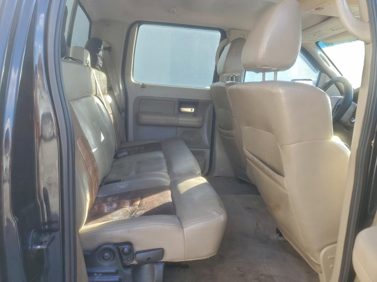 Ford F-150 Supercrew Image 6