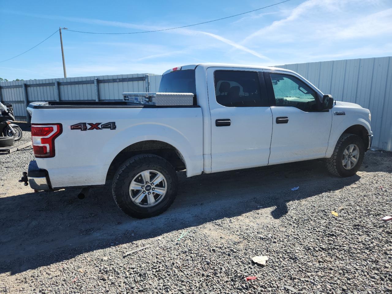 Ford F-150 Supercrew Image 4
