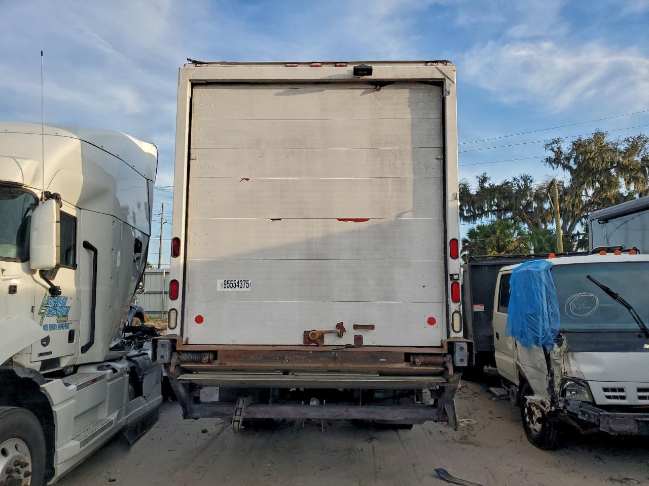 Hino Hino 185 Image 6