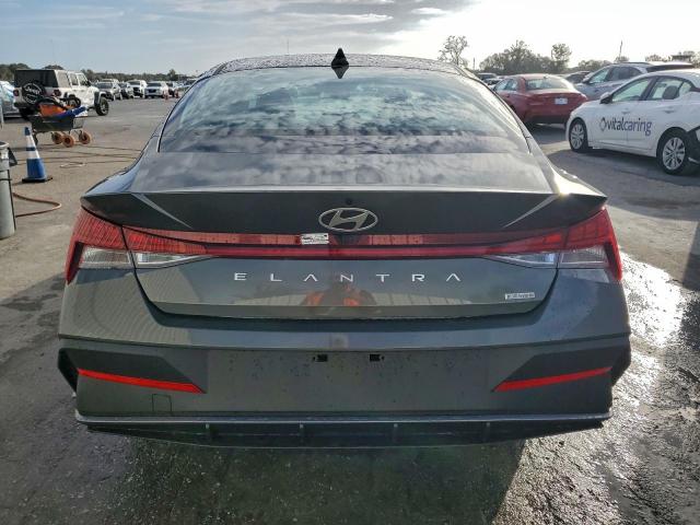 Hyundai ELANTRA Blue Image 2