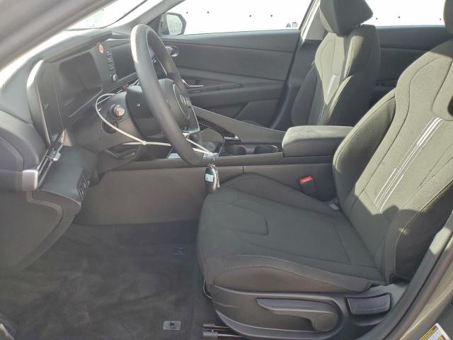 Hyundai ELANTRA Blue Image 3