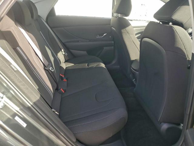 Hyundai ELANTRA Blue Image 8