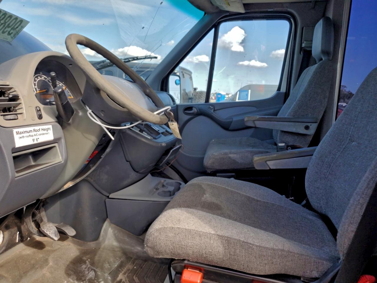 Dodge Sprinter 3500 Image 5