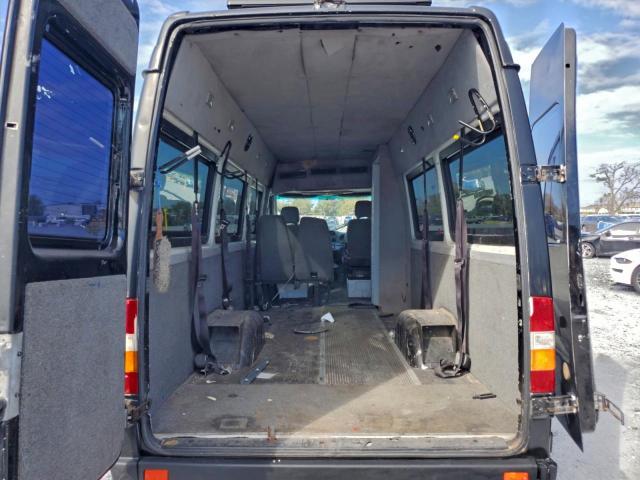 Dodge Sprinter 3500 Image 8