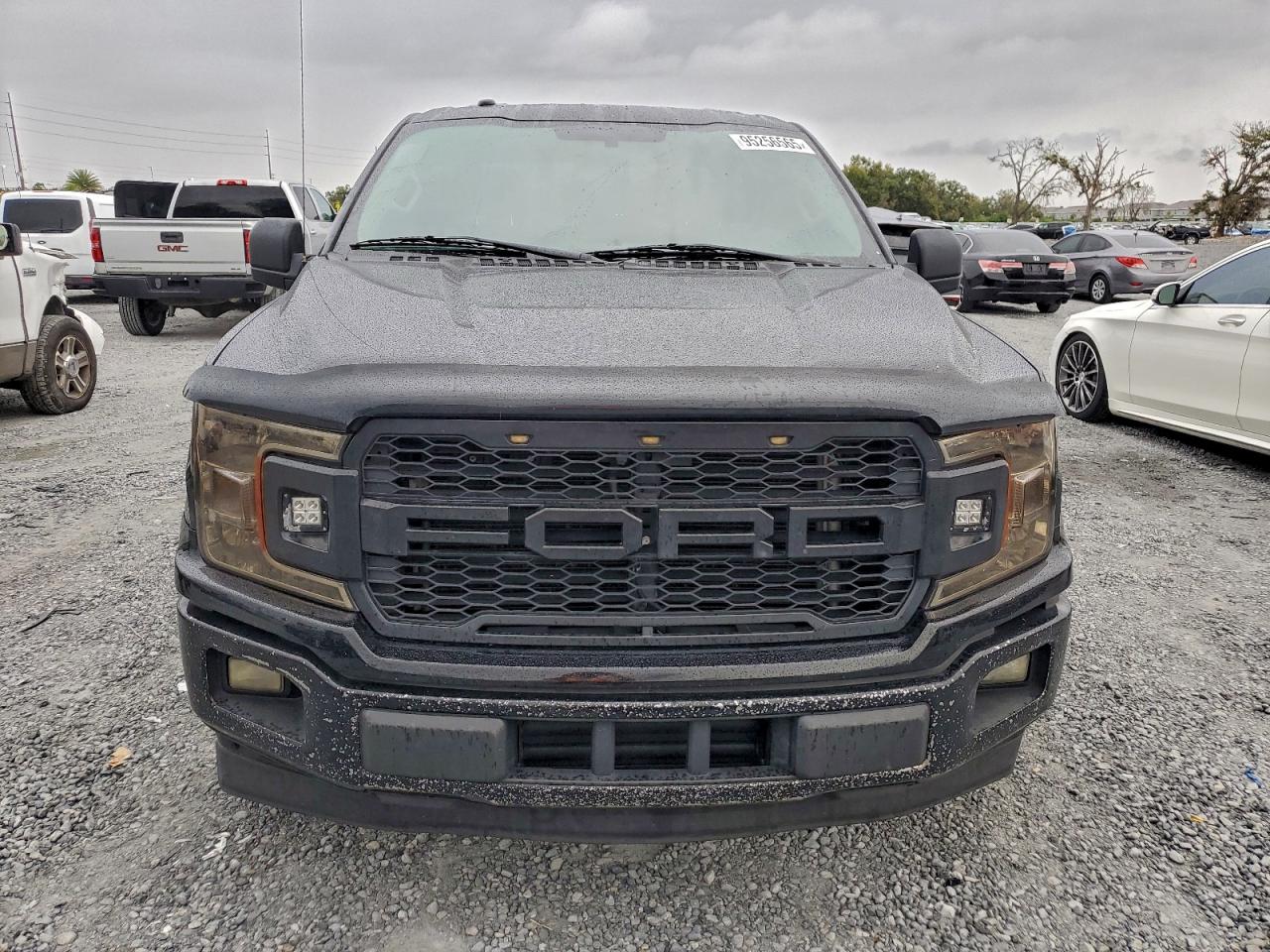 Ford F-150 Supercrew Image 11