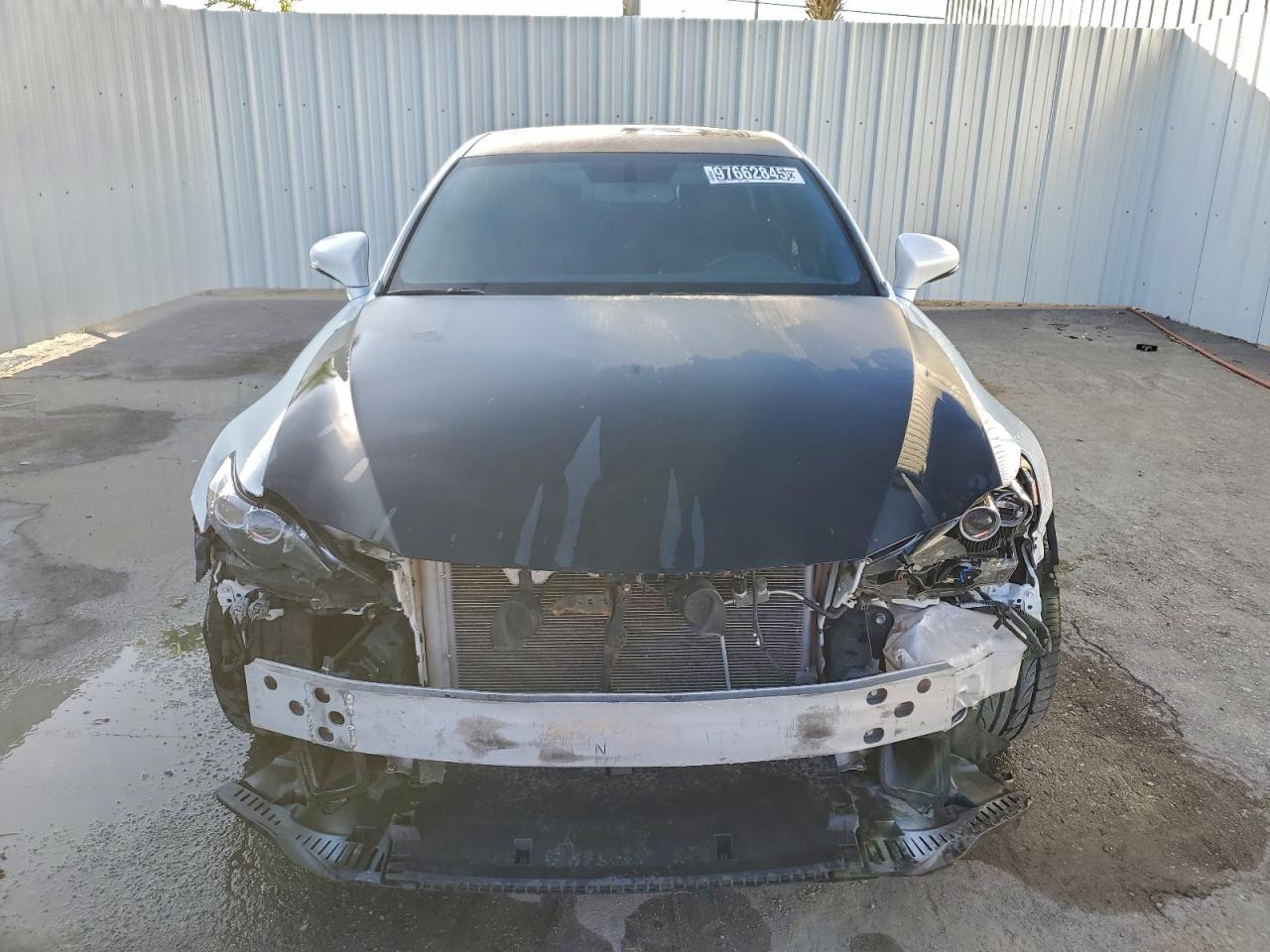 Lexus Is 350 Image 2