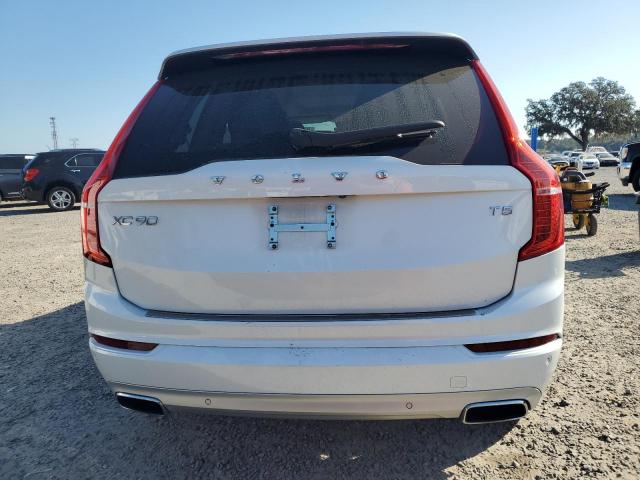 Volvo XC90 T5 Momentum Image 10