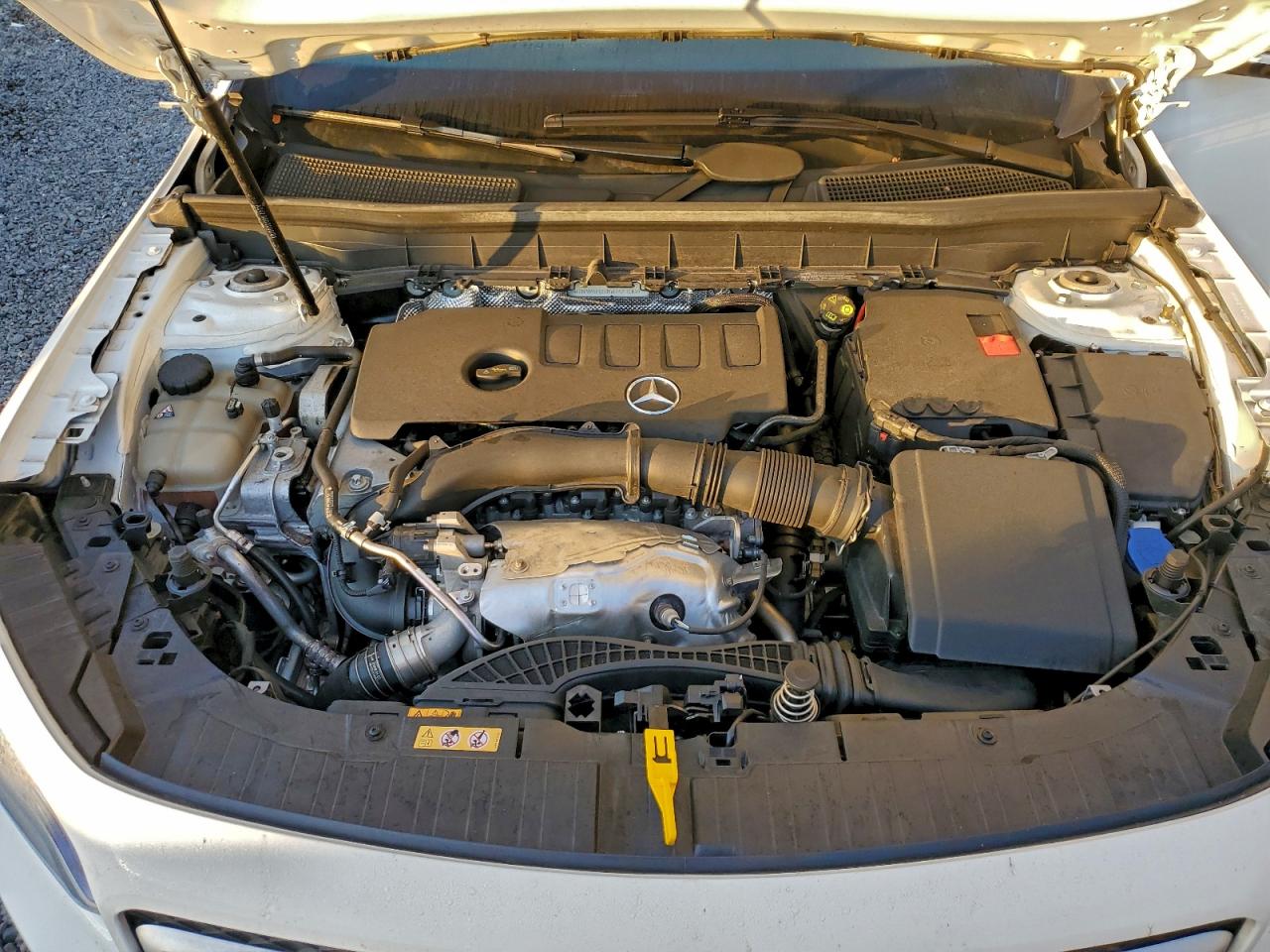 Mercedes-Benz GLB 250 4matic Image 12