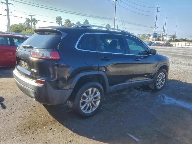 Jeep Grand Cherokee Latitude Image 2
