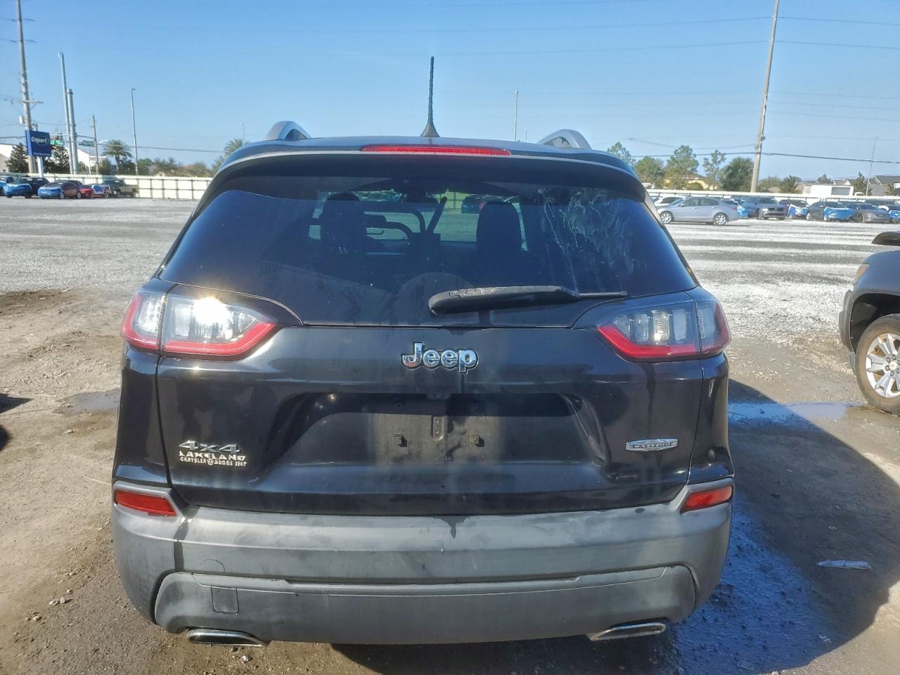 Jeep Grand Cherokee Latitude Image 10