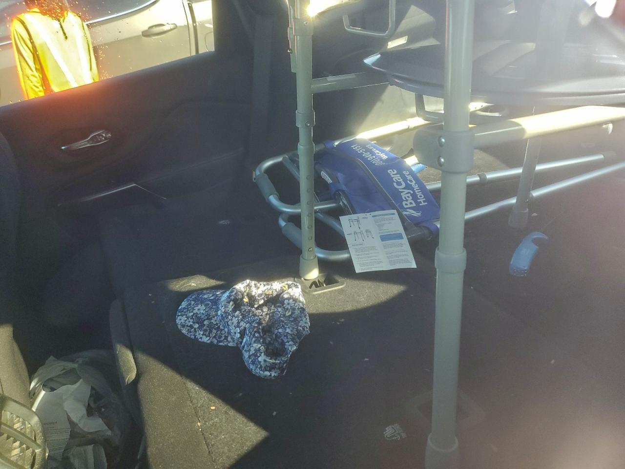 Jeep Grand Cherokee Latitude Image 9