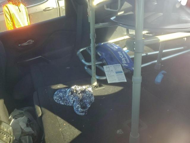 Jeep Grand Cherokee Latitude Image 9