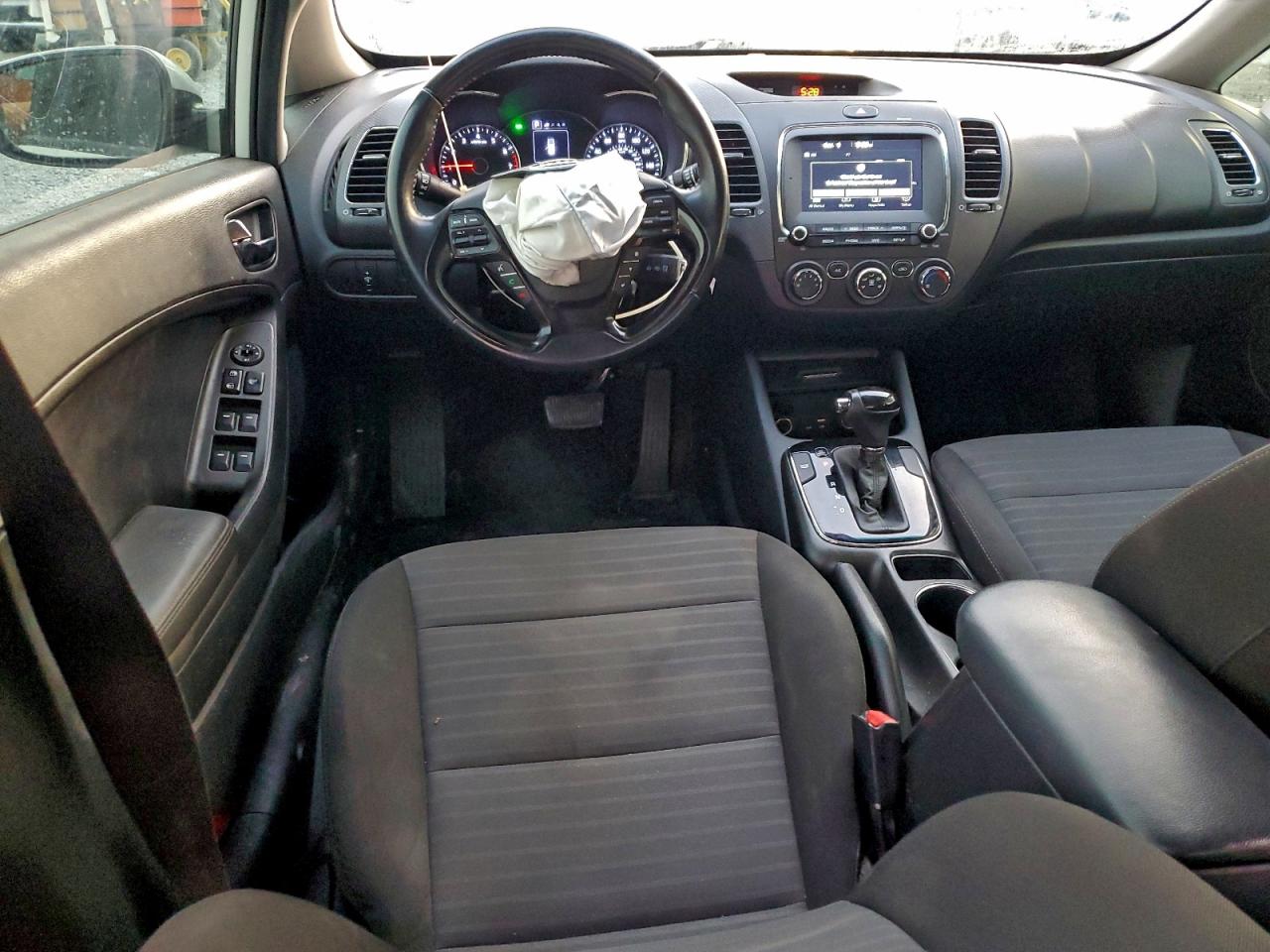 Kia Forte Lx Image 2