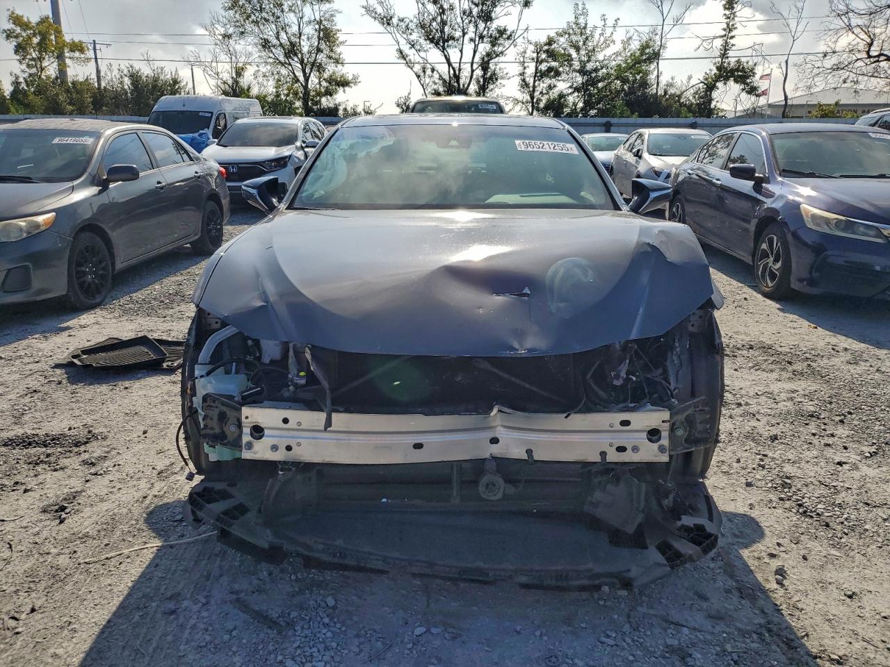 Lexus Es 300h Base Image 3