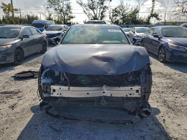 Lexus Es 300h Base Image 3