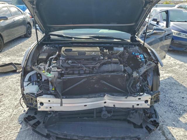 Lexus Es 300h Base Image 5