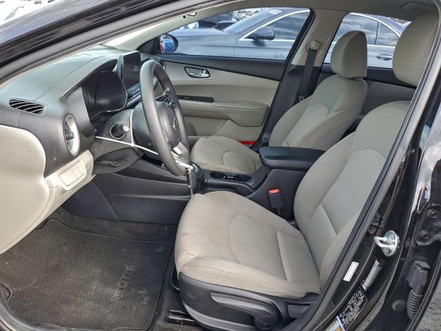 Kia Forte Fe Image 7