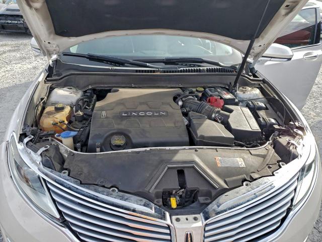 Lincoln MKZ Image 10