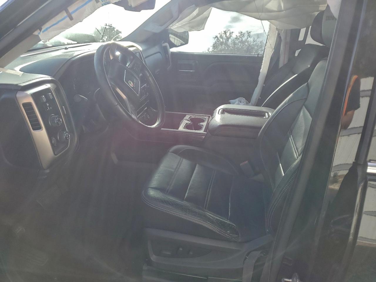 GMC Sierra K1500 Denali Image 6