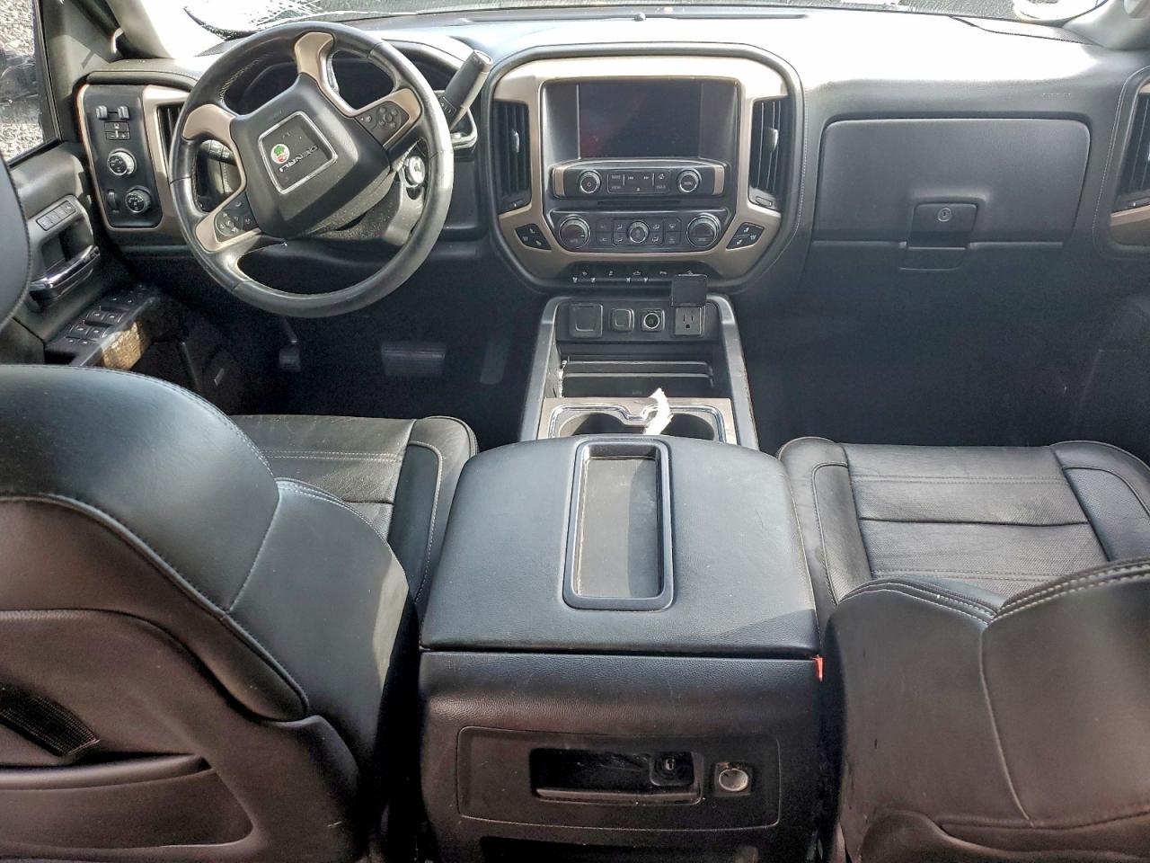 GMC Sierra K1500 Denali Image 10