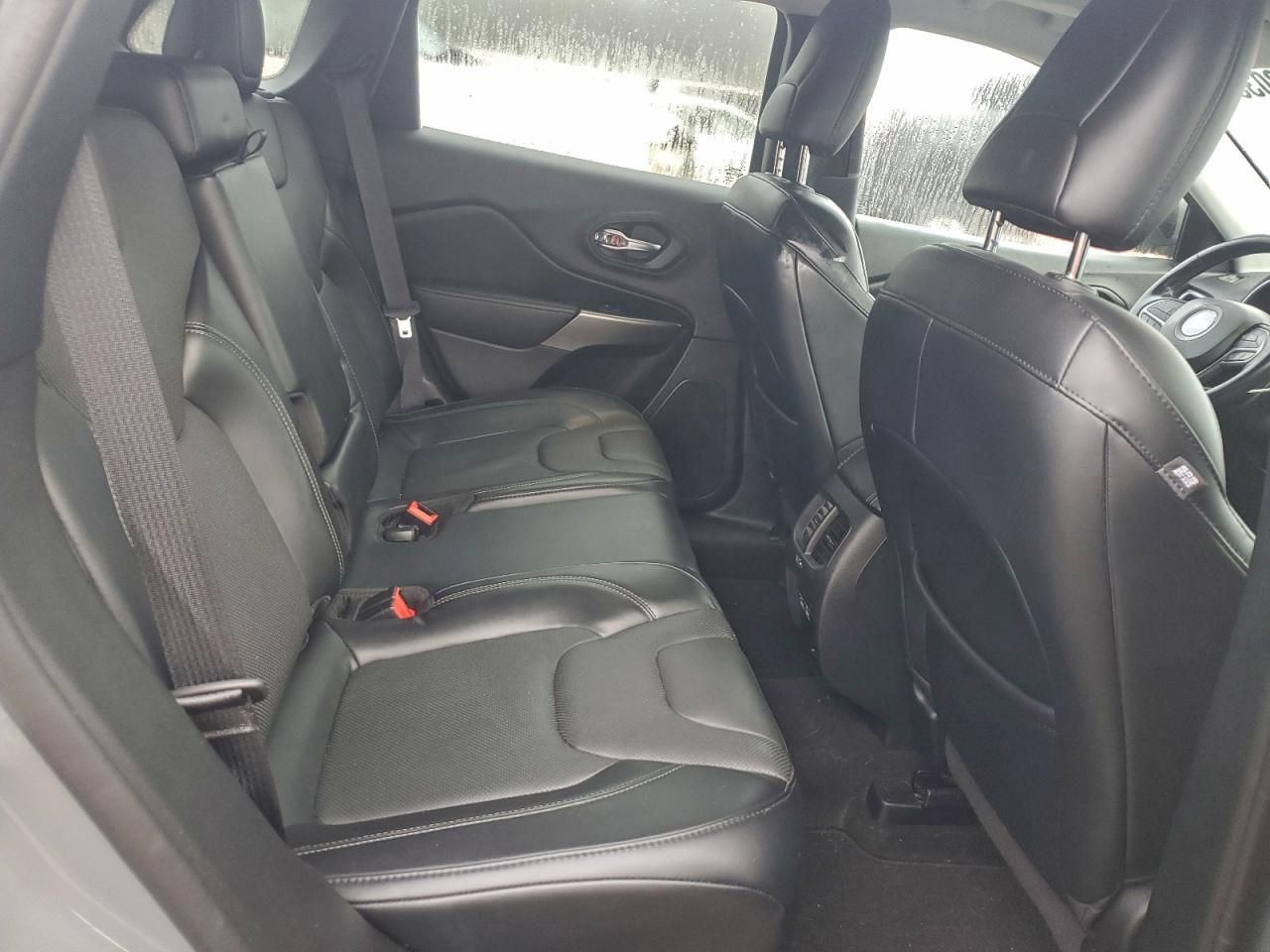 Jeep Grand Cherokee Limited Image 11