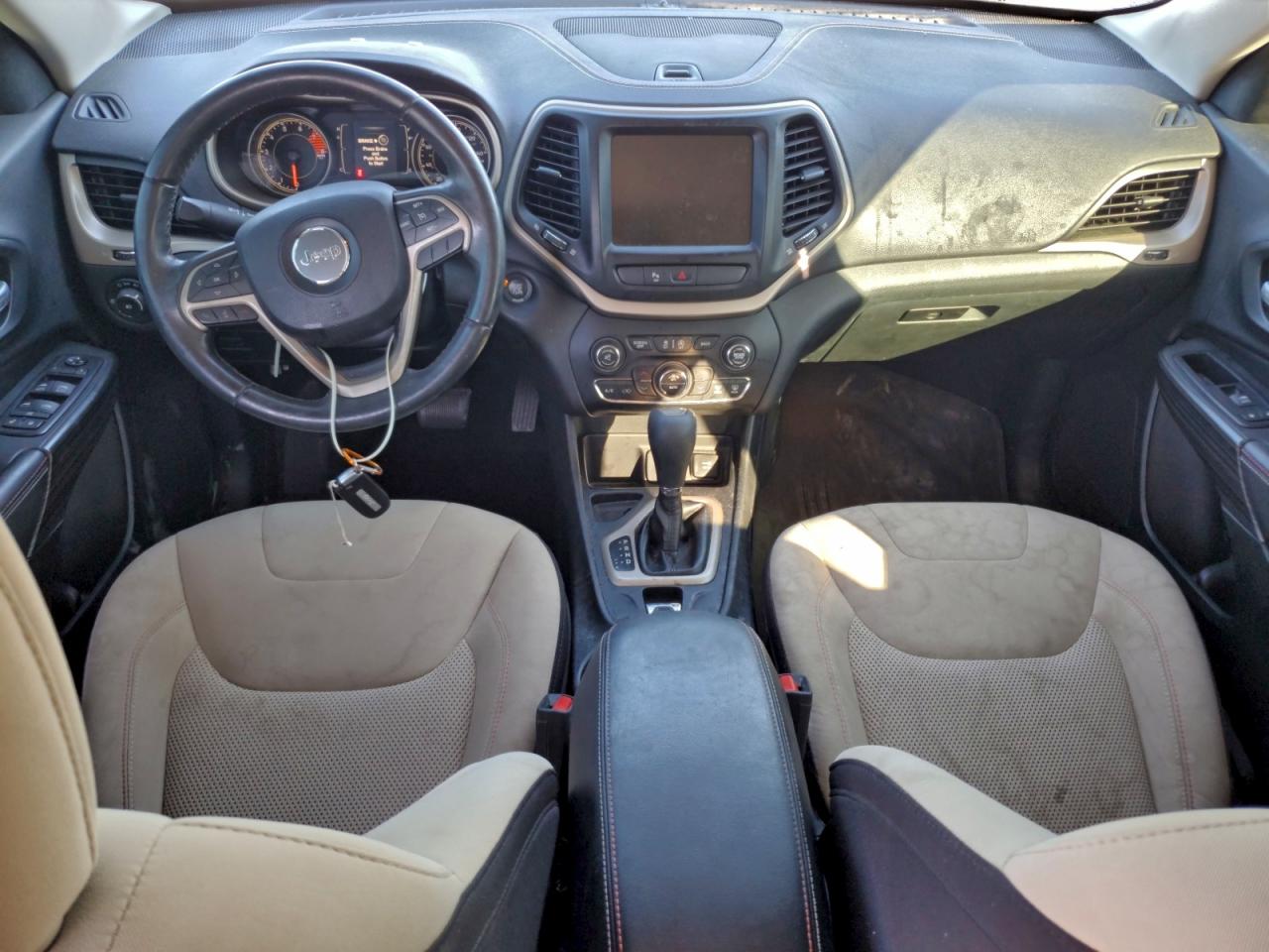 Jeep Grand Cherokee Latitude Image 6