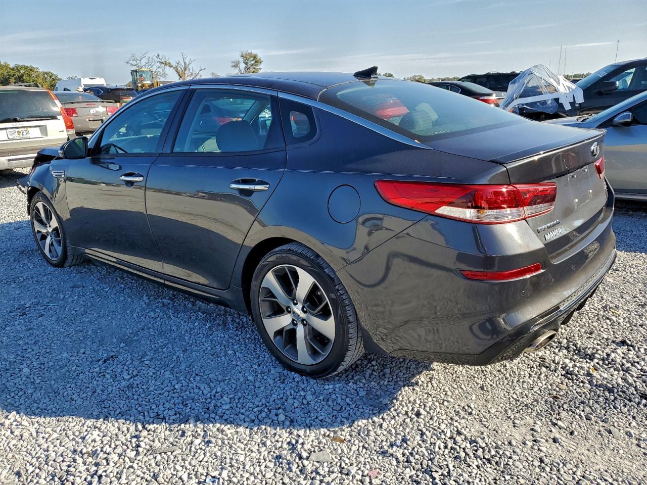 Kia Optima Lx Image 2