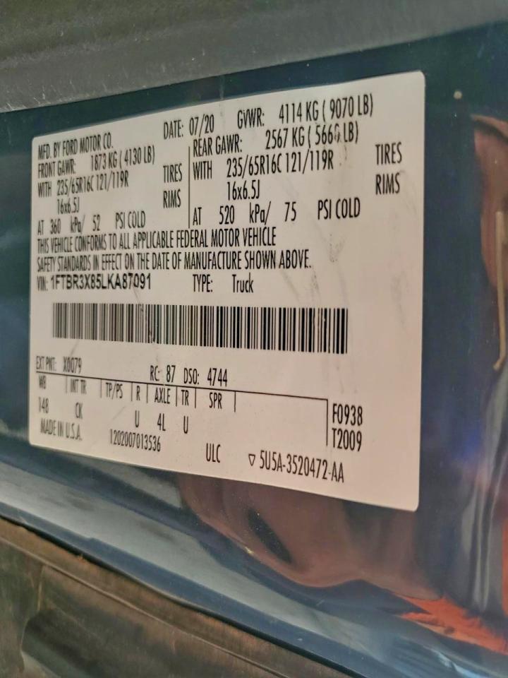 Ford Transit T-250 Image 11